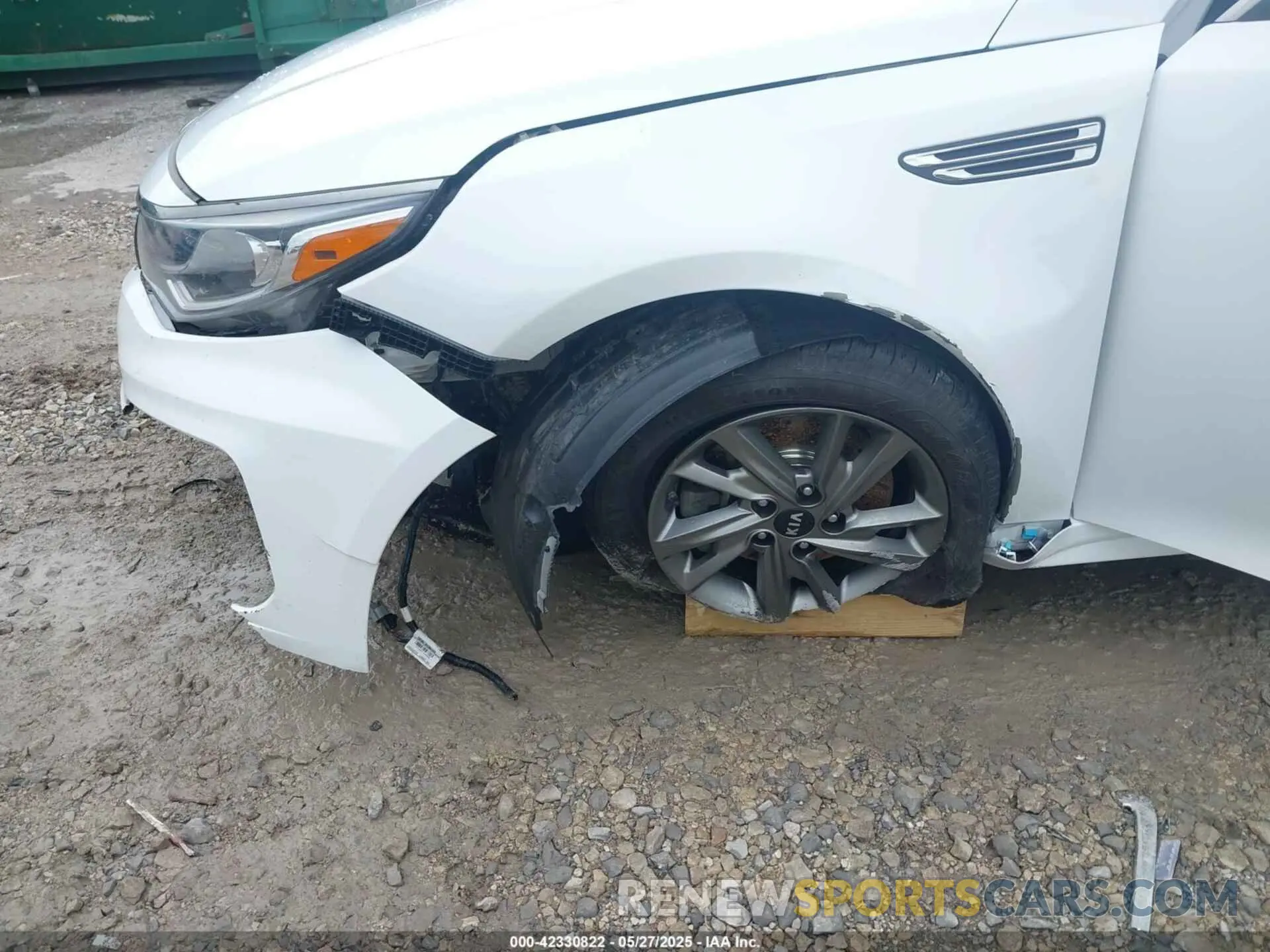 6 Photograph of a damaged car 5XXGT4L33KG319056 KIA OPTIMA 2019