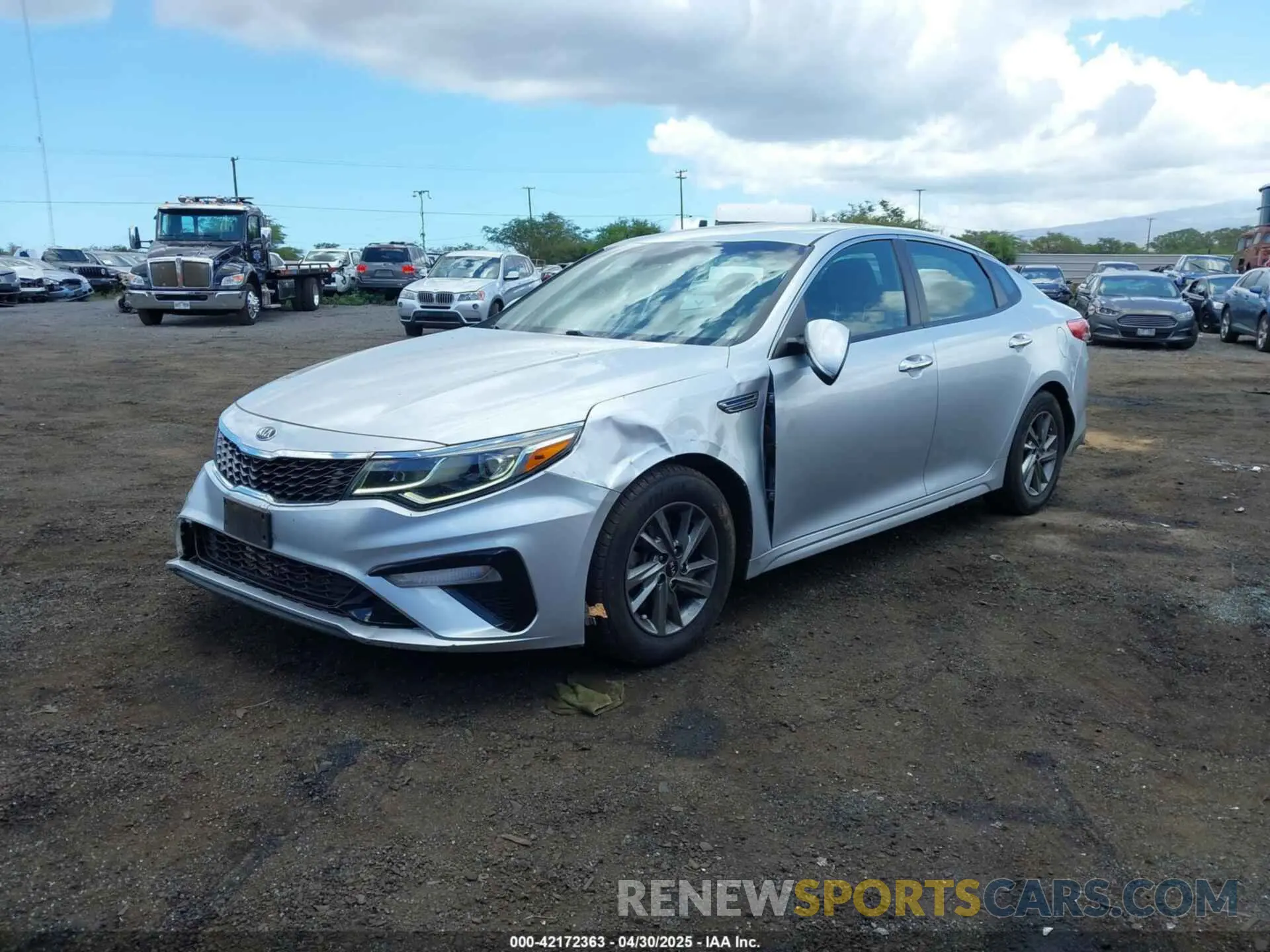 2 Photograph of a damaged car 5XXGT4L33KG328565 KIA OPTIMA 2019