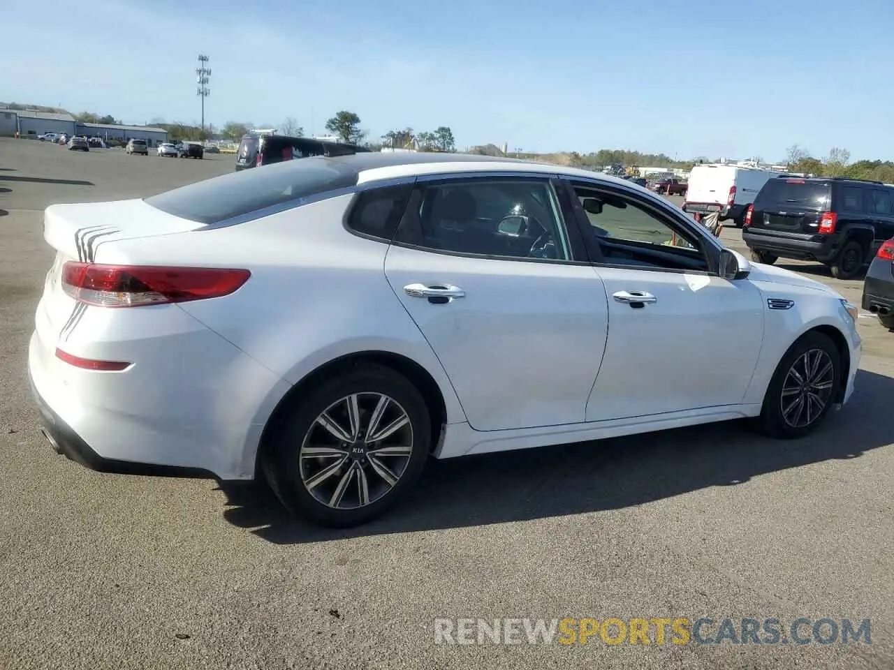 3 Photograph of a damaged car 5XXGT4L33KG329442 KIA OPTIMA 2019