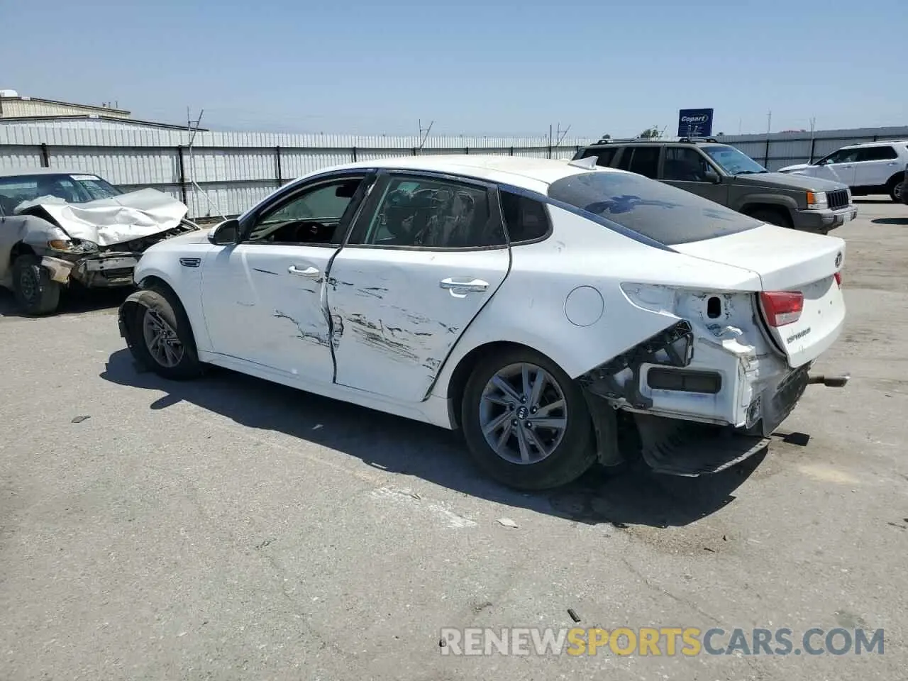 2 Photograph of a damaged car 5XXGT4L33KG331255 KIA OPTIMA 2019