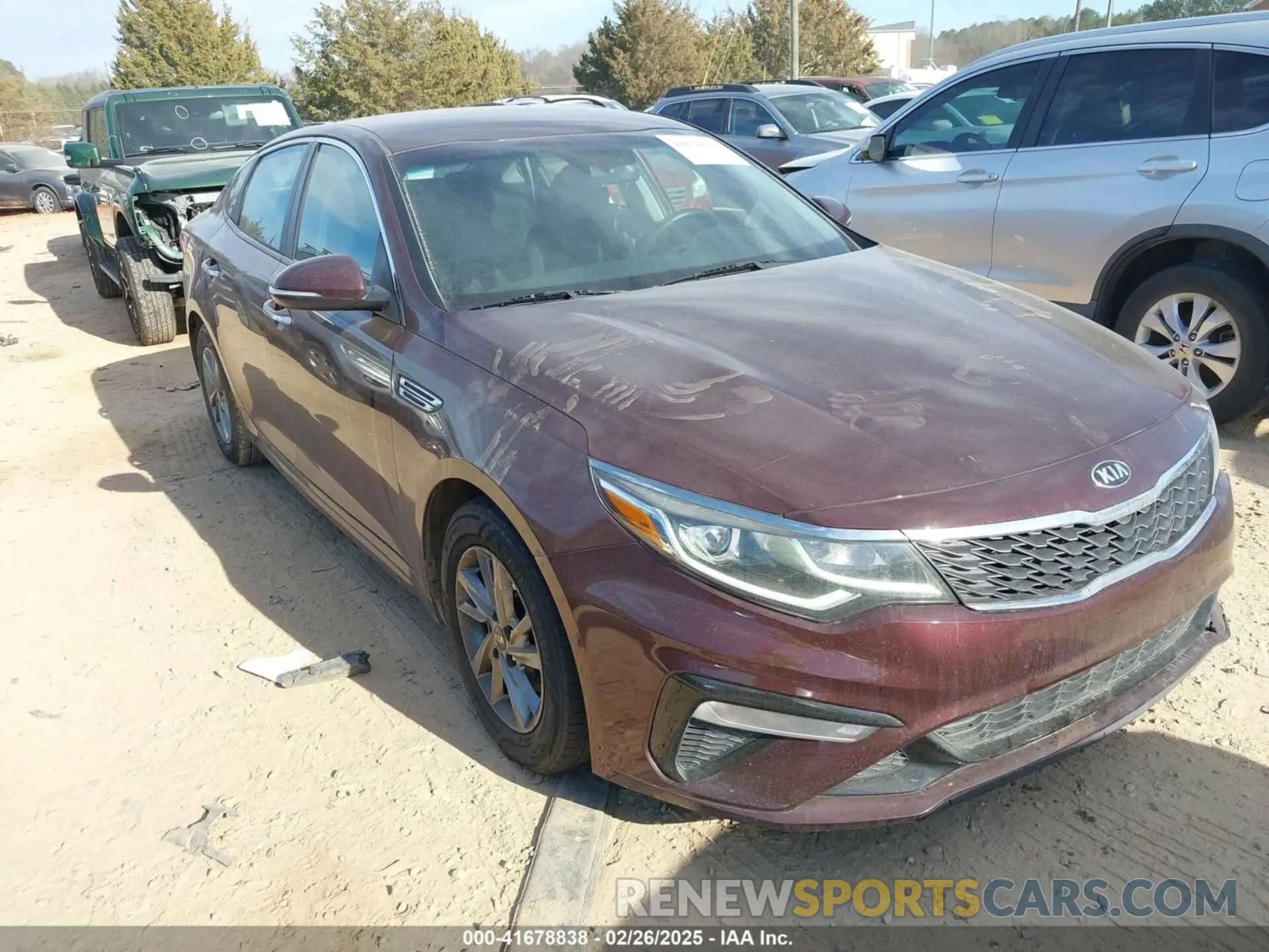 1 Photograph of a damaged car 5XXGT4L33KG333586 KIA OPTIMA 2019