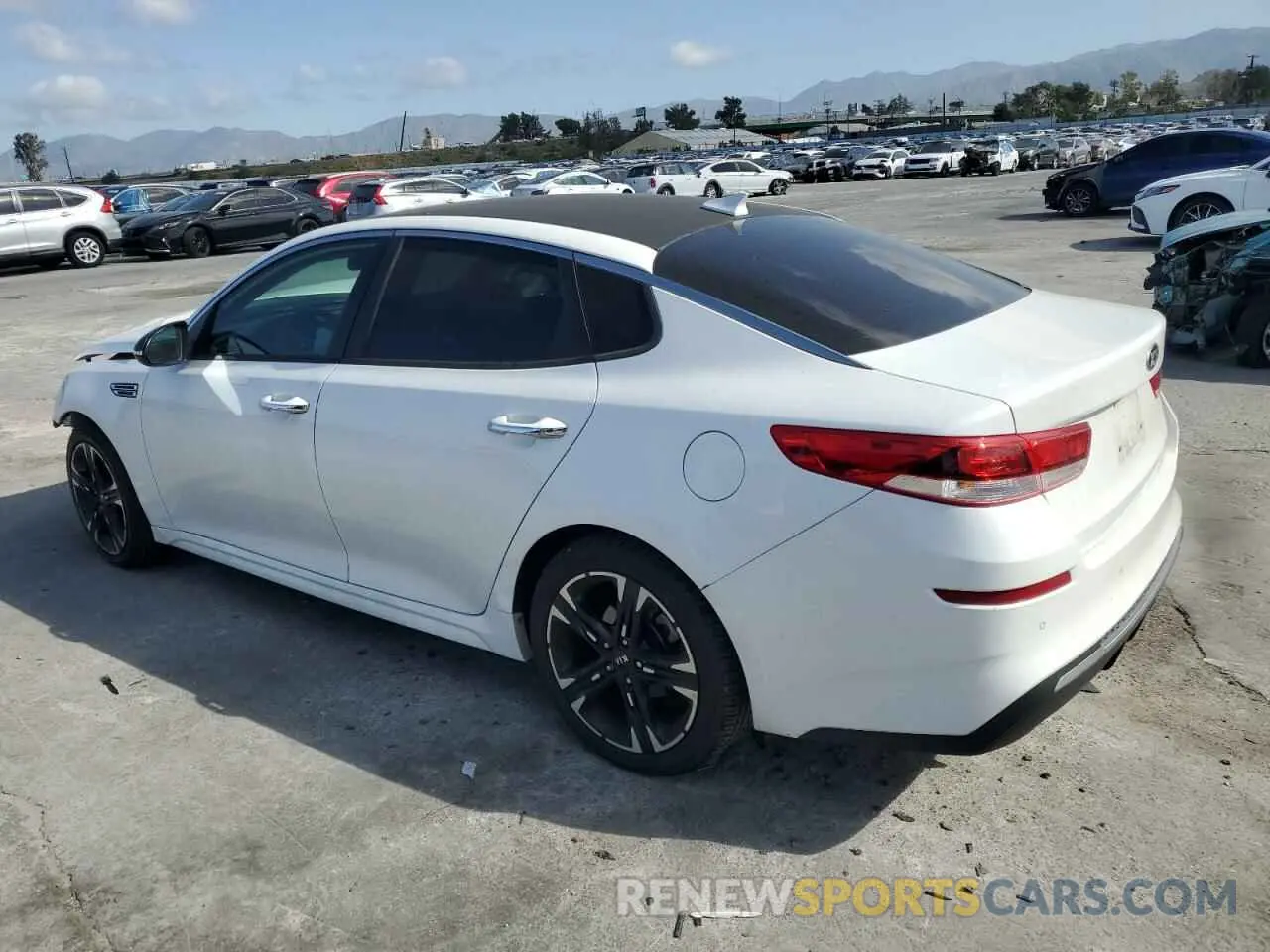 2 Photograph of a damaged car 5XXGT4L33KG333765 KIA OPTIMA 2019