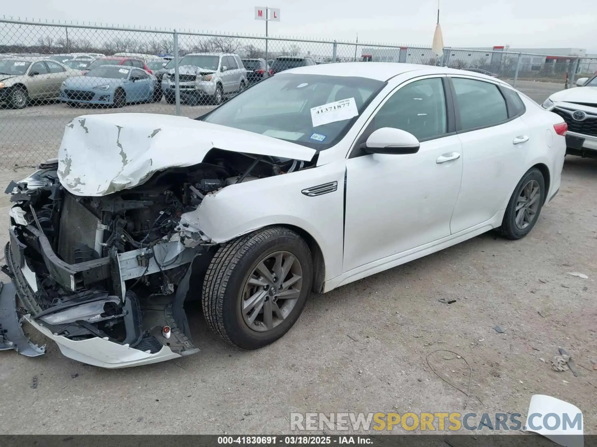 2 Photograph of a damaged car 5XXGT4L33KG337279 KIA OPTIMA 2019