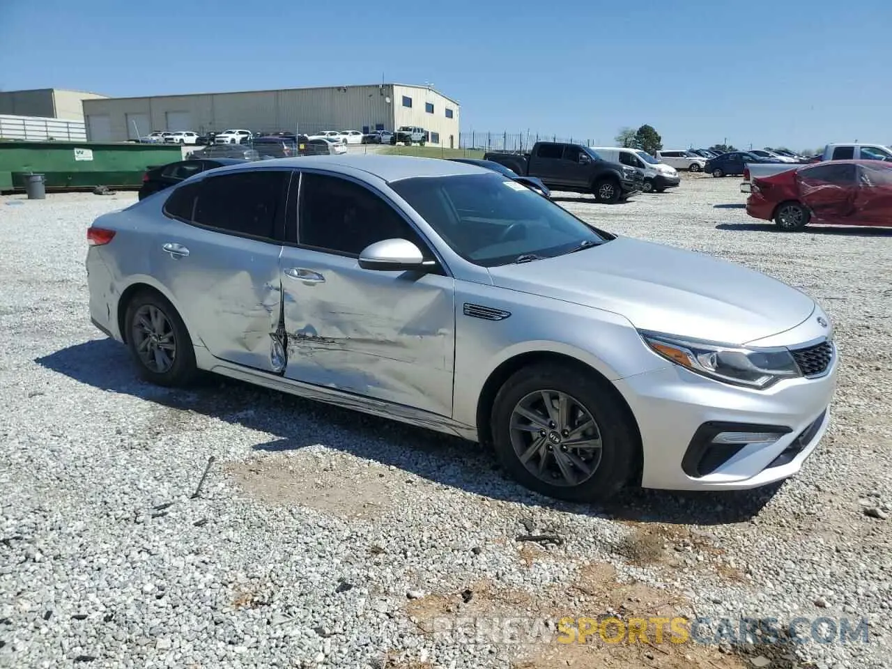 4 Photograph of a damaged car 5XXGT4L33KG342546 KIA OPTIMA 2019