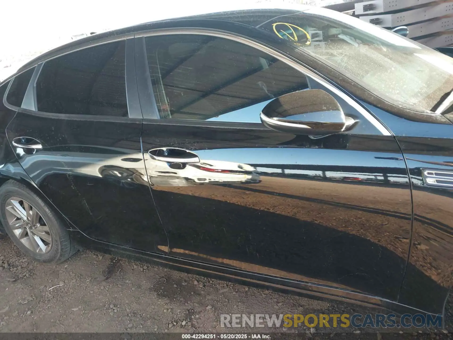 13 Photograph of a damaged car 5XXGT4L33KG344636 KIA OPTIMA 2019