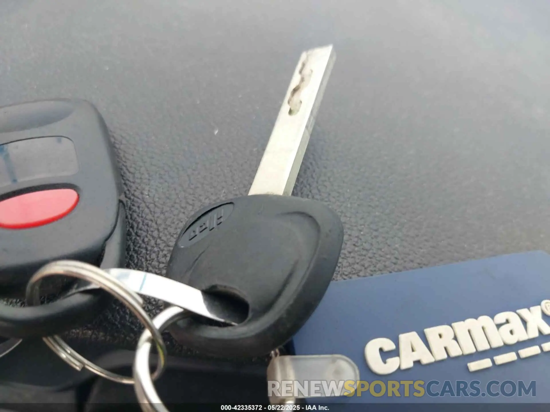11 Photograph of a damaged car 5XXGT4L33KG346676 KIA OPTIMA 2019