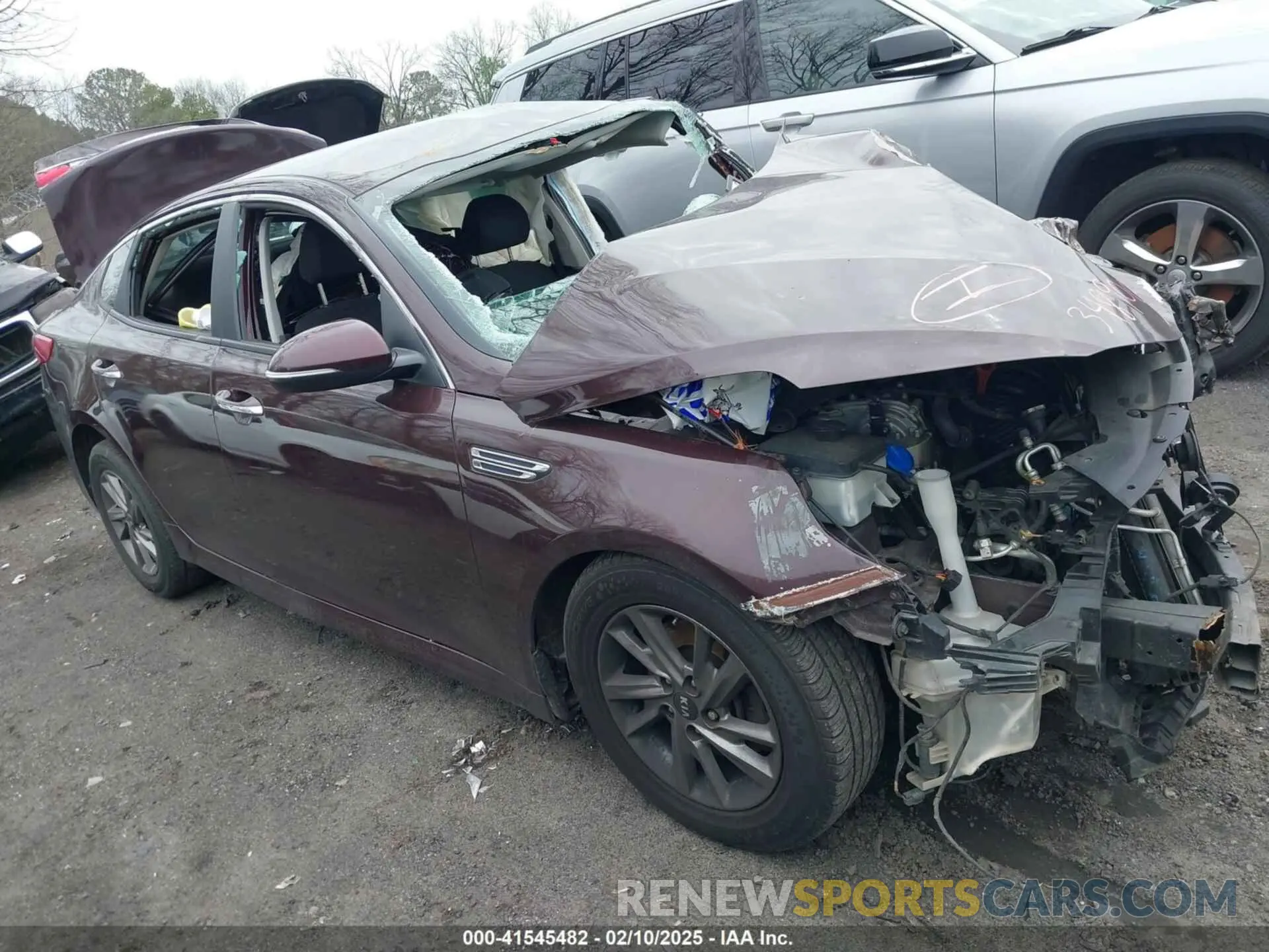 1 Photograph of a damaged car 5XXGT4L33KG348900 KIA OPTIMA 2019
