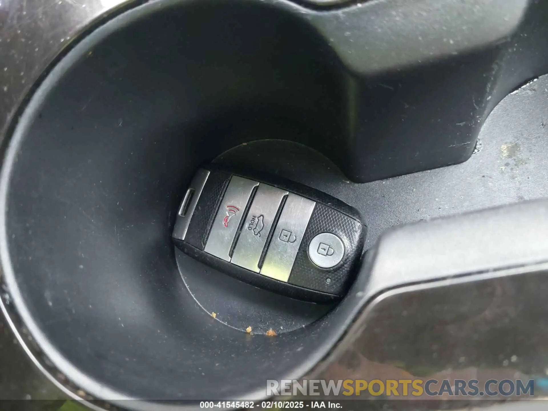 11 Photograph of a damaged car 5XXGT4L33KG348900 KIA OPTIMA 2019