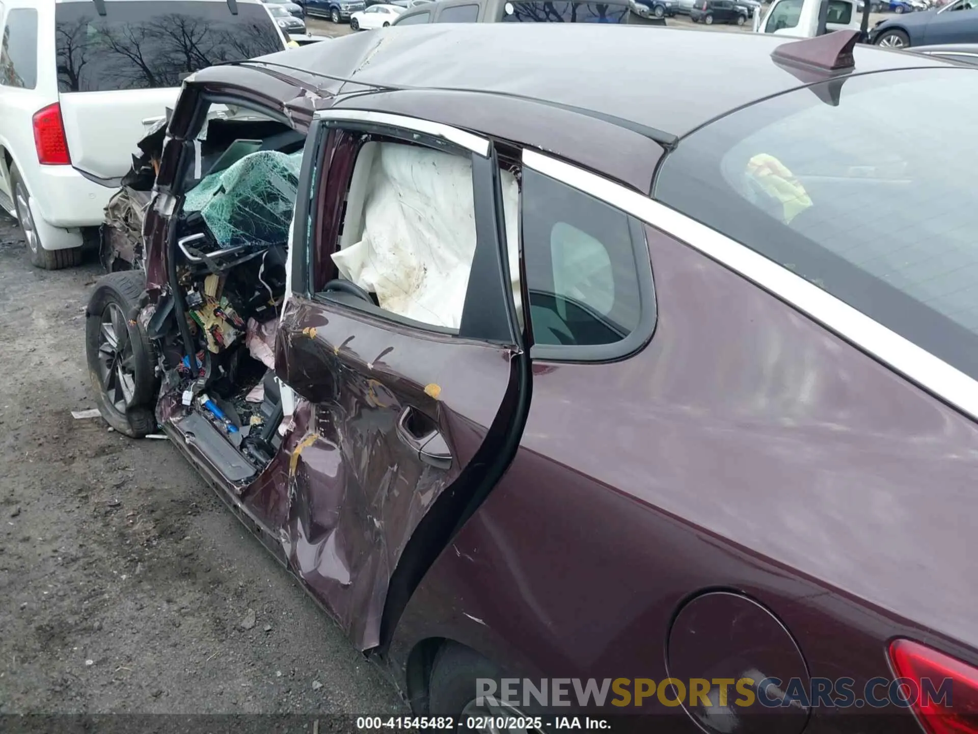 6 Photograph of a damaged car 5XXGT4L33KG348900 KIA OPTIMA 2019