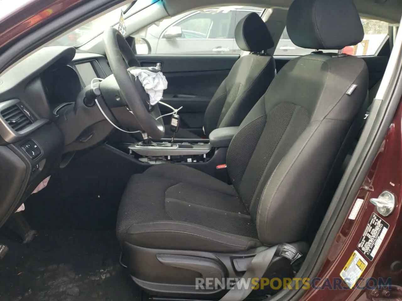7 Photograph of a damaged car 5XXGT4L33KG352722 KIA OPTIMA 2019