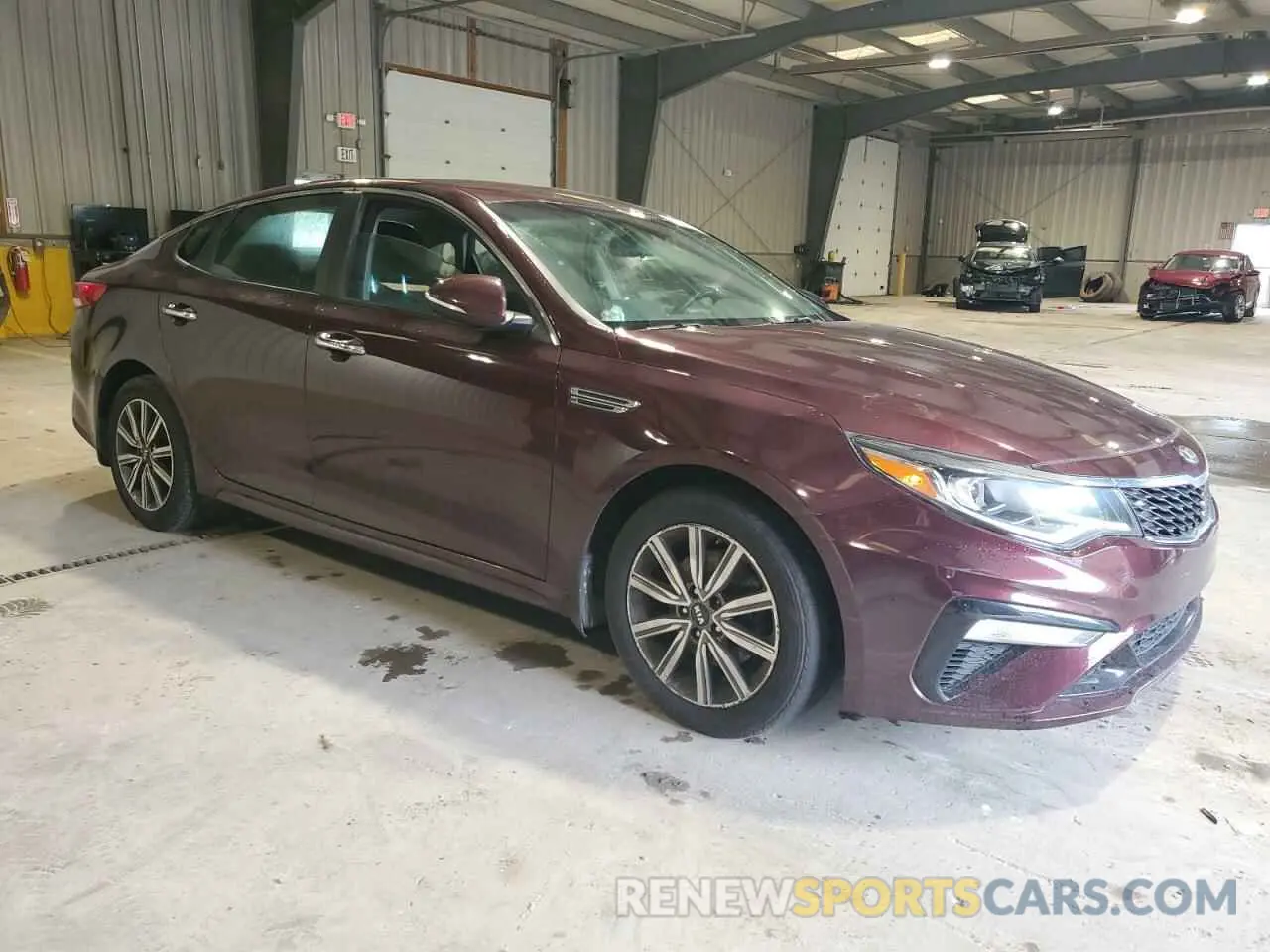 4 Photograph of a damaged car 5XXGT4L33KG356074 KIA OPTIMA 2019