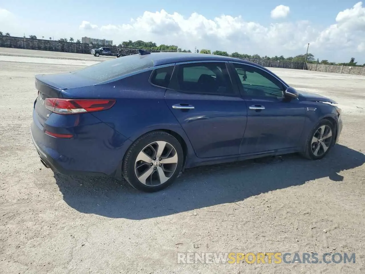 3 Photograph of a damaged car 5XXGT4L33KG361047 KIA OPTIMA 2019