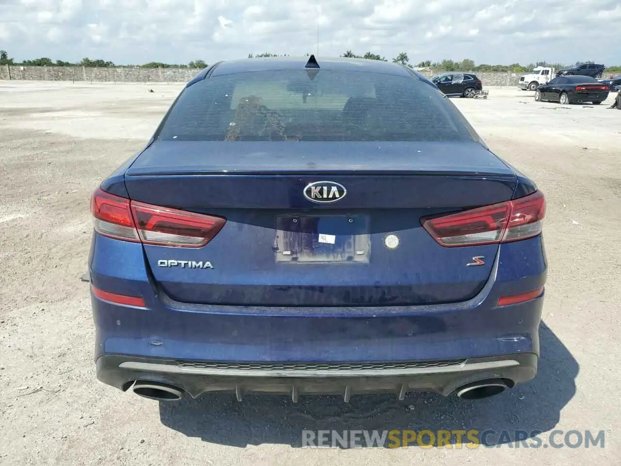 6 Photograph of a damaged car 5XXGT4L33KG361047 KIA OPTIMA 2019