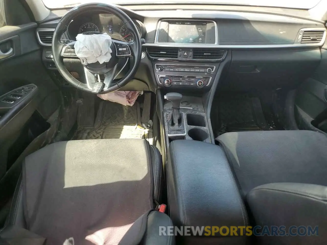 8 Photograph of a damaged car 5XXGT4L33KG361047 KIA OPTIMA 2019