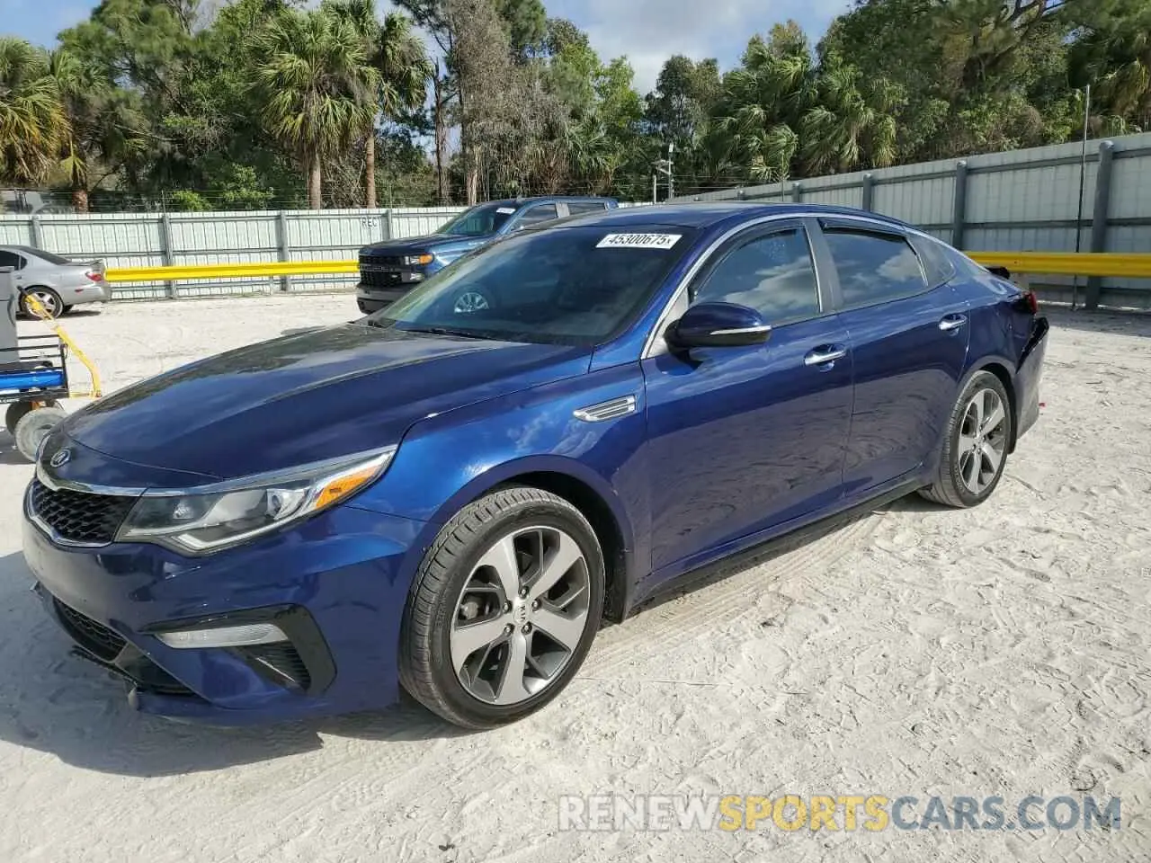 1 Photograph of a damaged car 5XXGT4L33KG367625 KIA OPTIMA 2019