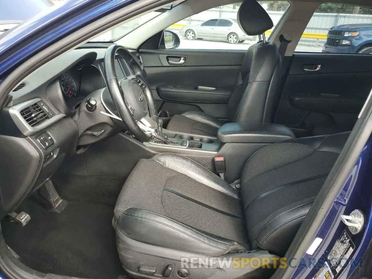 7 Photograph of a damaged car 5XXGT4L33KG367625 KIA OPTIMA 2019