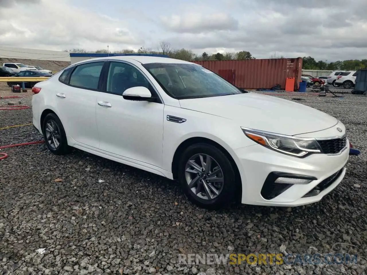 4 Photograph of a damaged car 5XXGT4L33KG367981 KIA OPTIMA 2019