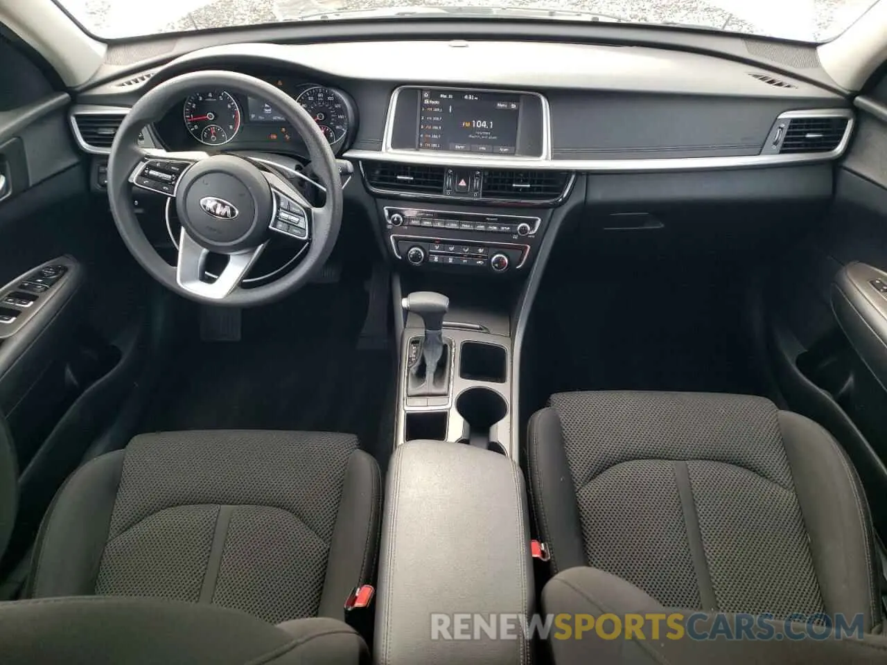 8 Photograph of a damaged car 5XXGT4L33KG367981 KIA OPTIMA 2019