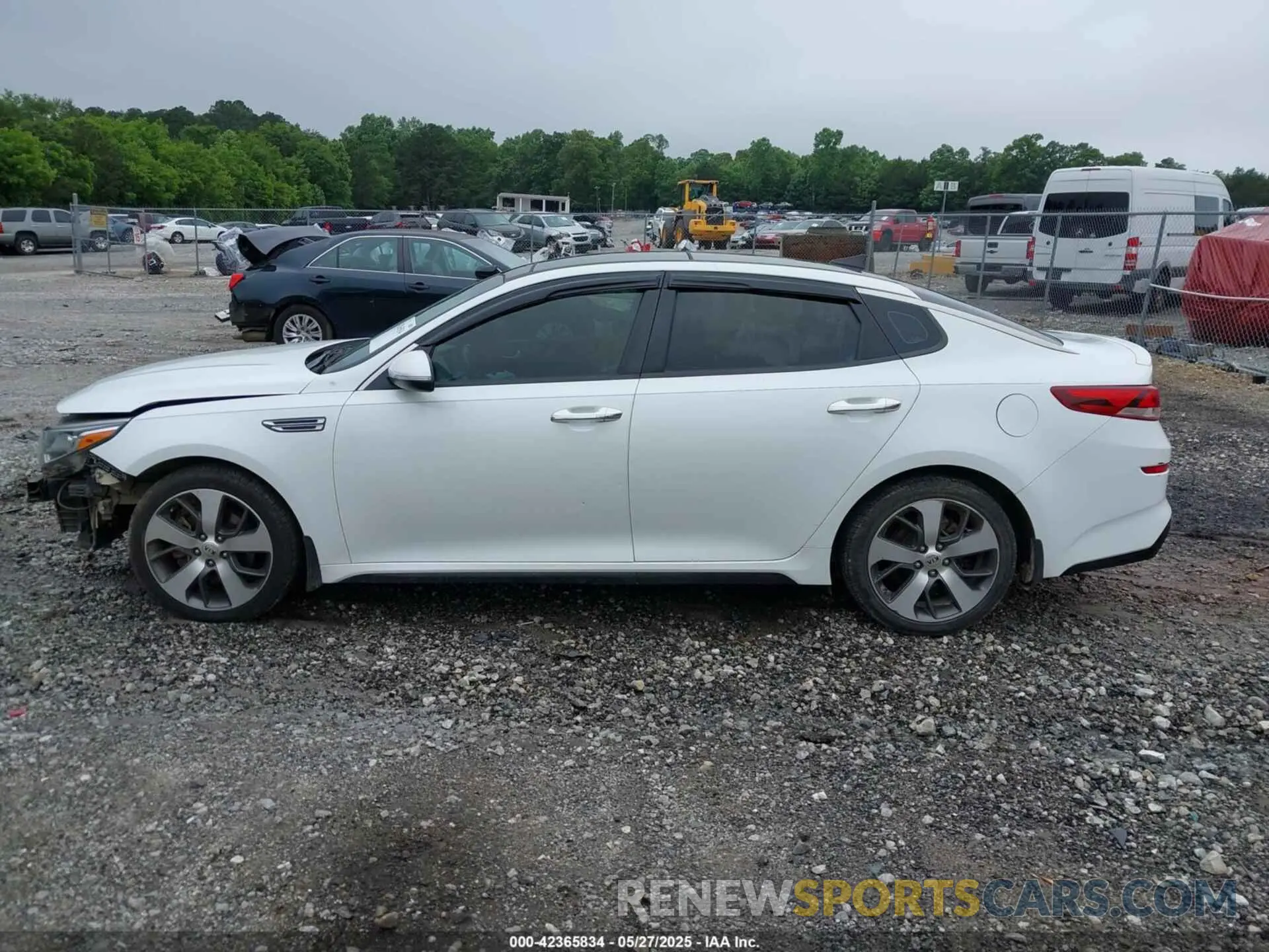 14 Photograph of a damaged car 5XXGT4L33KG374235 KIA OPTIMA 2019