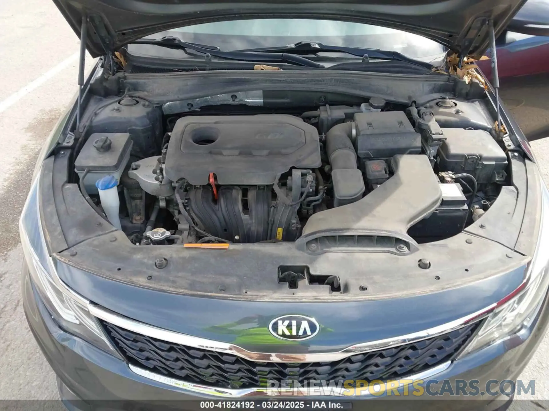 10 Photograph of a damaged car 5XXGT4L33KG378382 KIA OPTIMA 2019