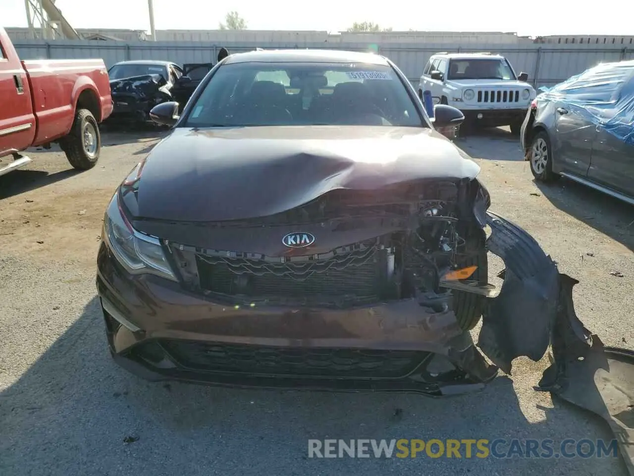 5 Photograph of a damaged car 5XXGT4L34KG275374 KIA OPTIMA 2019