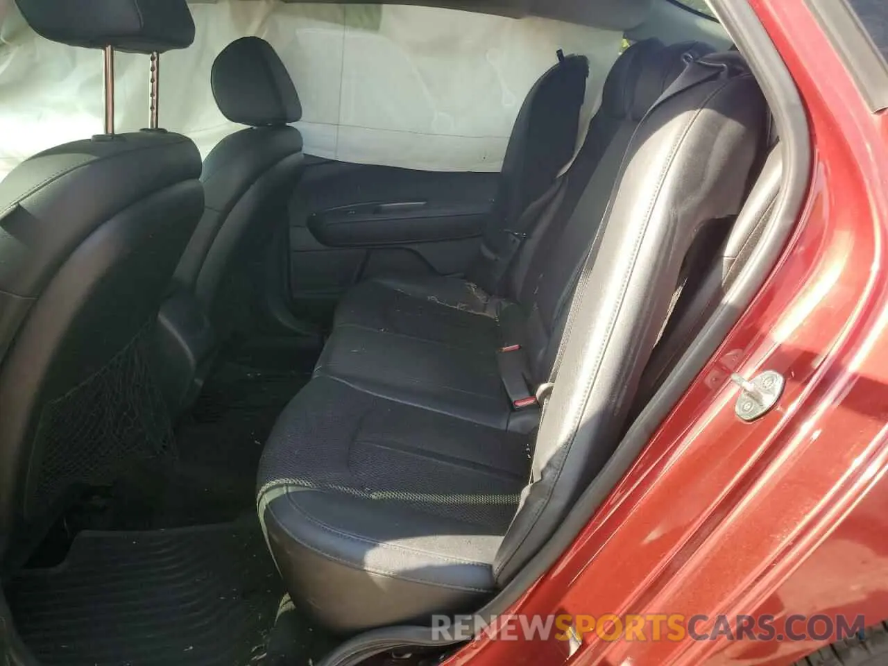 10 Photograph of a damaged car 5XXGT4L34KG284124 KIA OPTIMA 2019