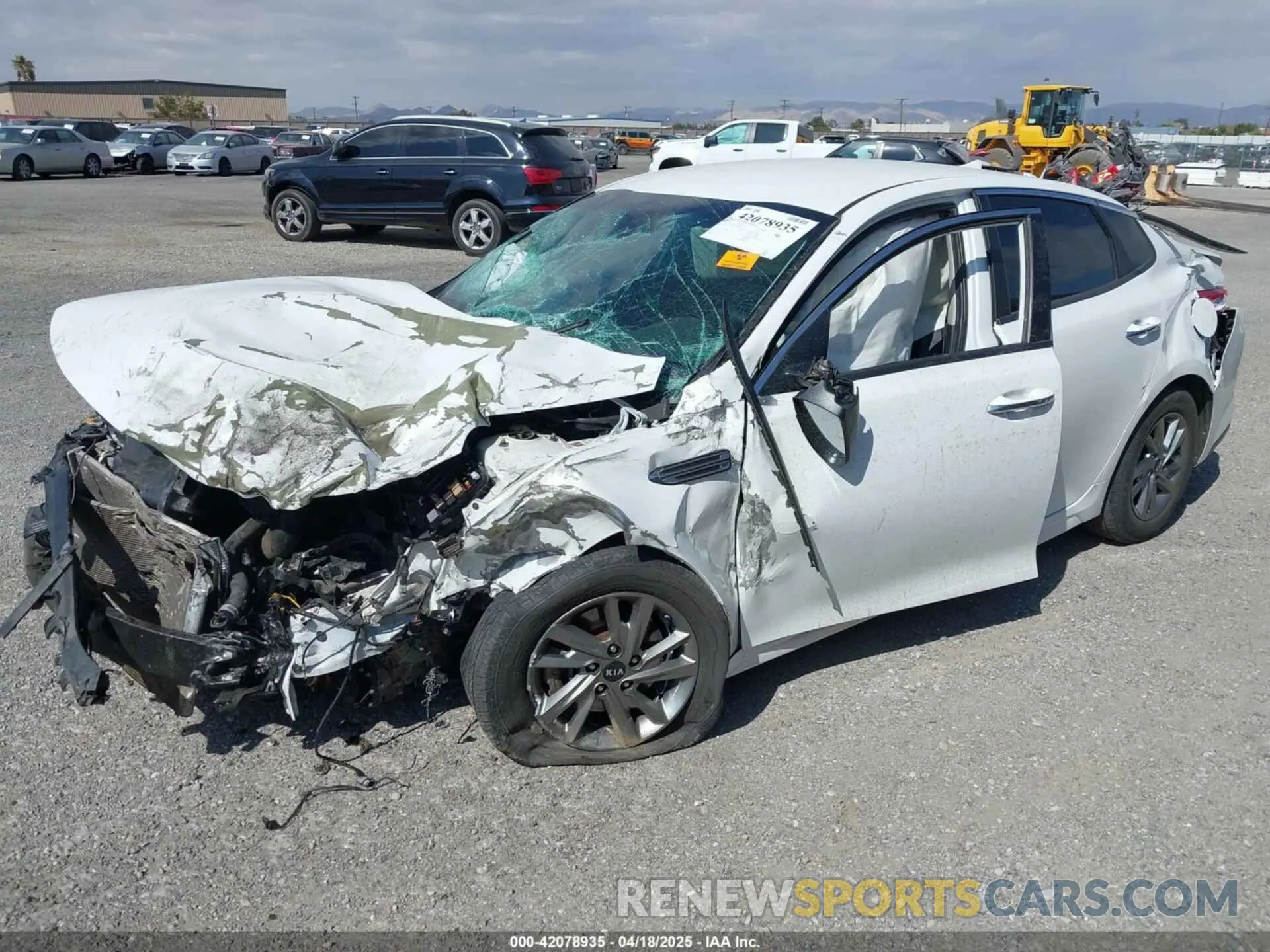 2 Photograph of a damaged car 5XXGT4L34KG288352 KIA OPTIMA 2019
