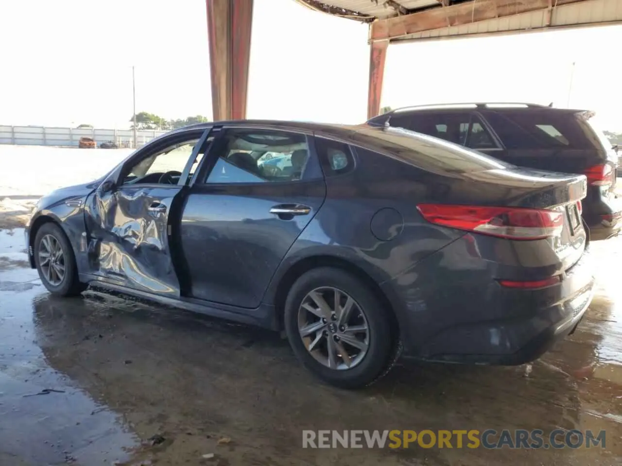 2 Photograph of a damaged car 5XXGT4L34KG300435 KIA OPTIMA 2019