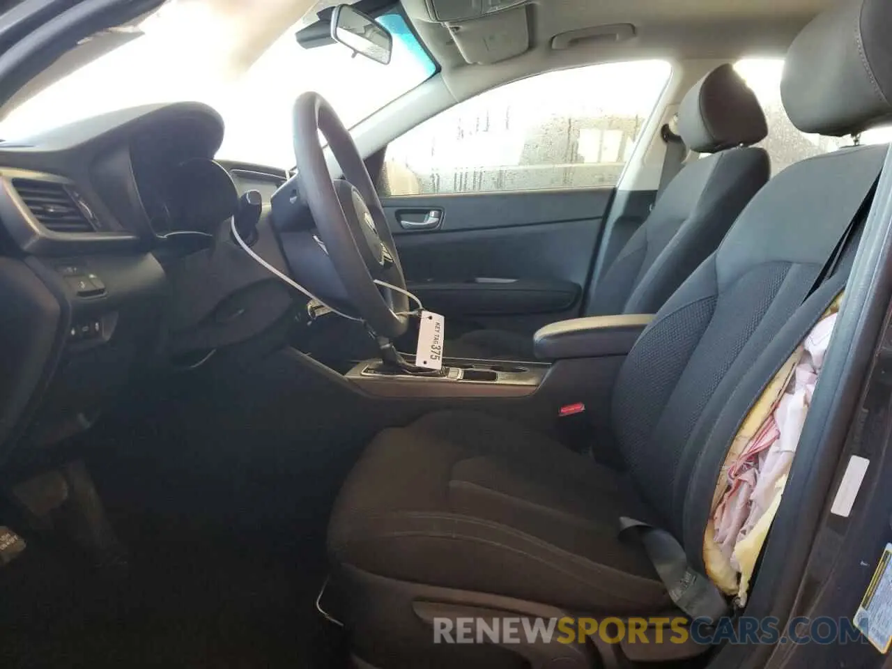 7 Photograph of a damaged car 5XXGT4L34KG300435 KIA OPTIMA 2019