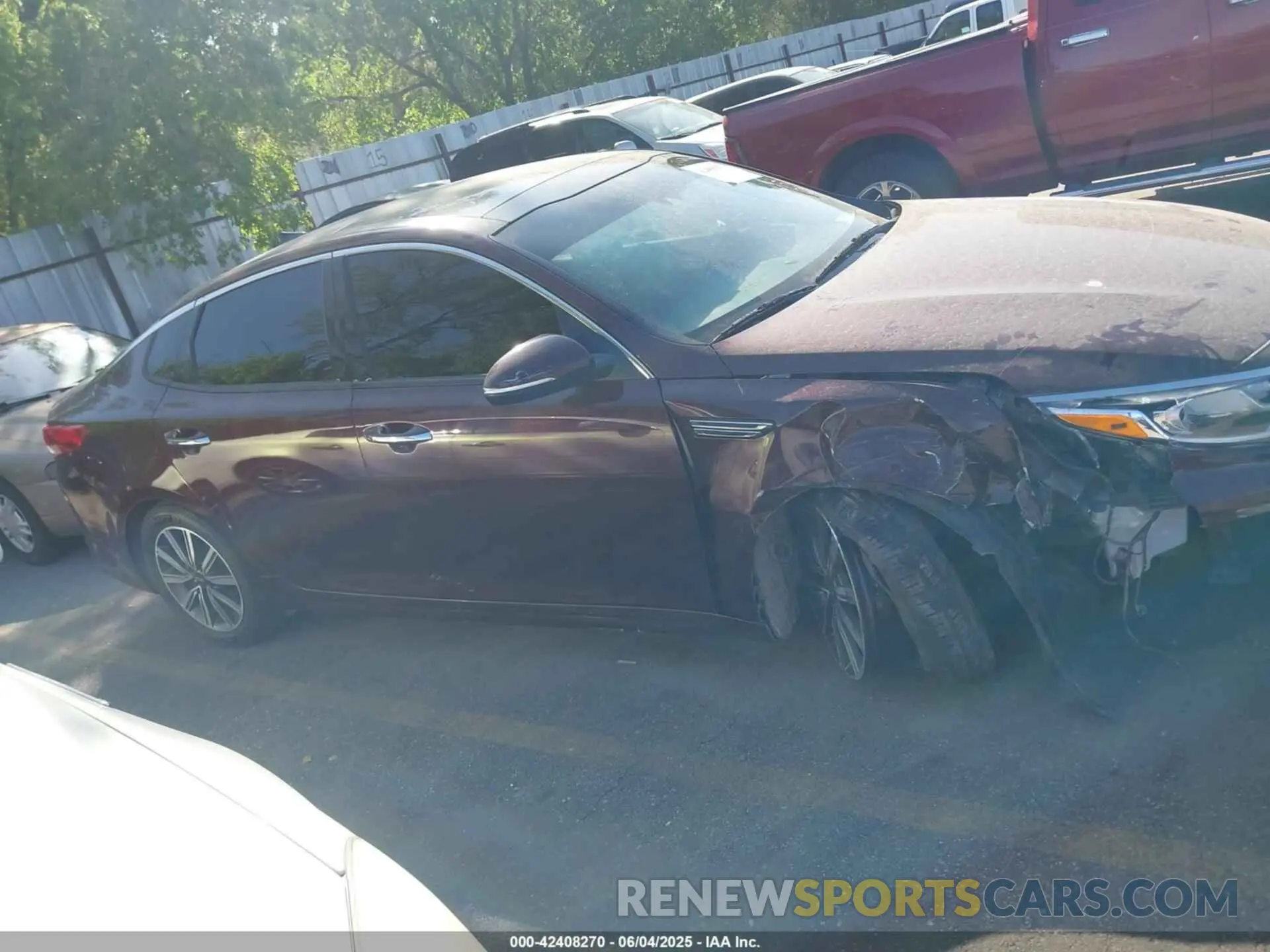 13 Photograph of a damaged car 5XXGT4L34KG300841 KIA OPTIMA 2019