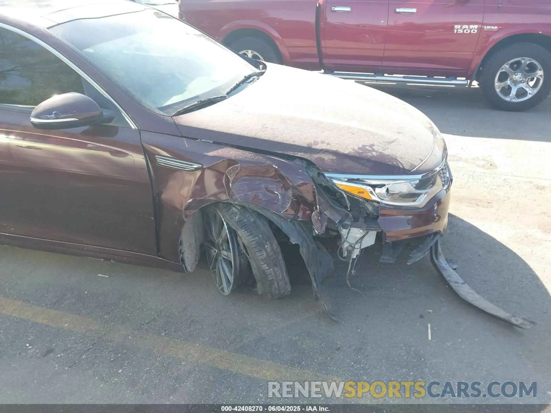6 Photograph of a damaged car 5XXGT4L34KG300841 KIA OPTIMA 2019
