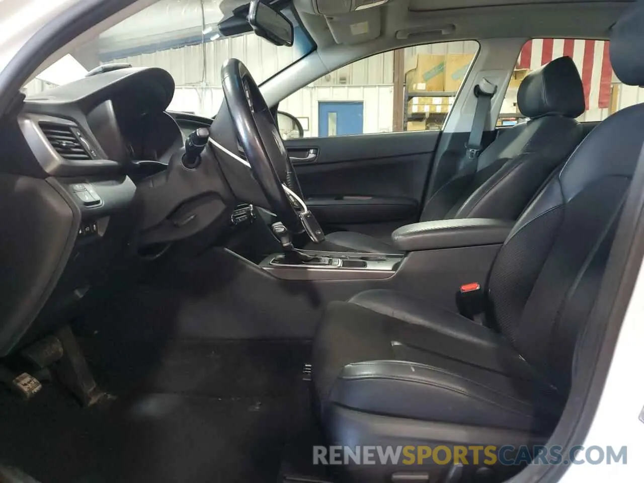 7 Photograph of a damaged car 5XXGT4L34KG307028 KIA OPTIMA 2019