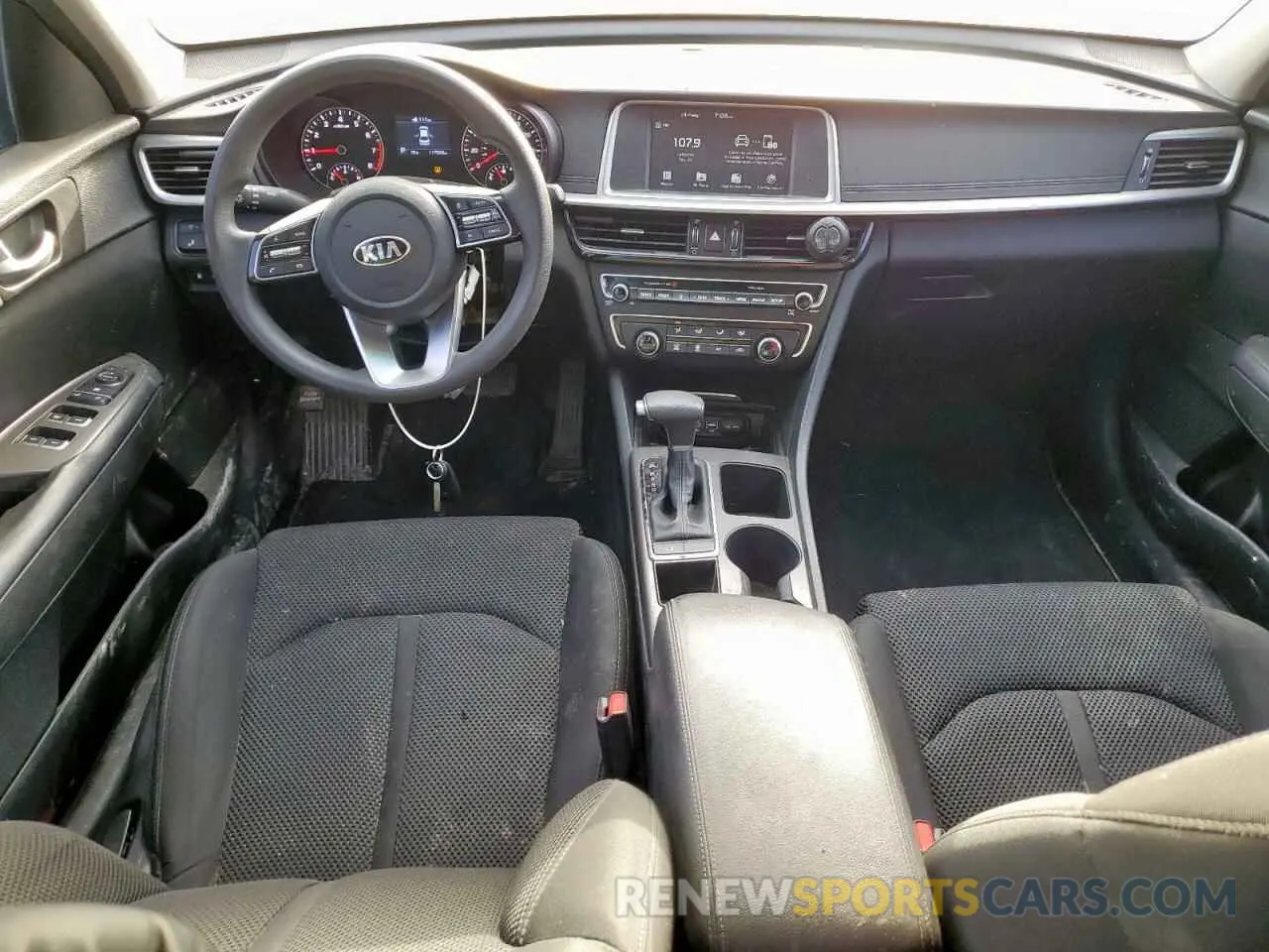 8 Photograph of a damaged car 5XXGT4L34KG323603 KIA OPTIMA 2019