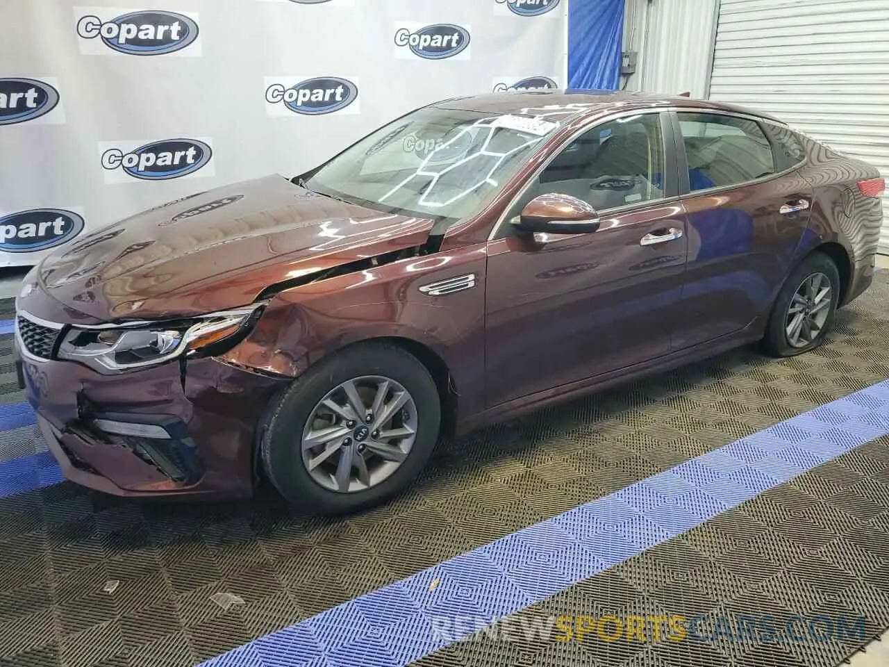 1 Photograph of a damaged car 5XXGT4L34KG325562 KIA OPTIMA 2019