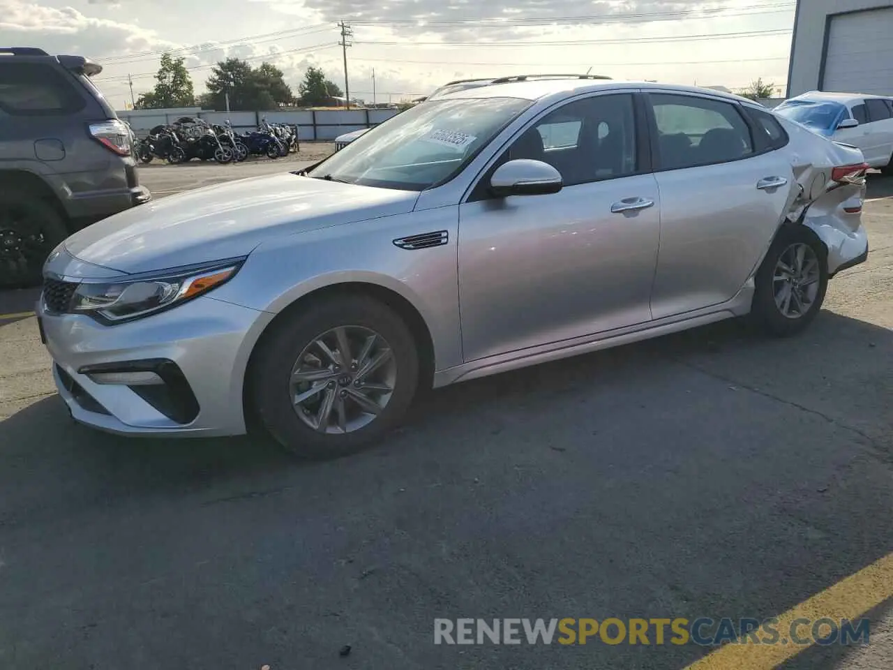 1 Photograph of a damaged car 5XXGT4L34KG326467 KIA OPTIMA 2019