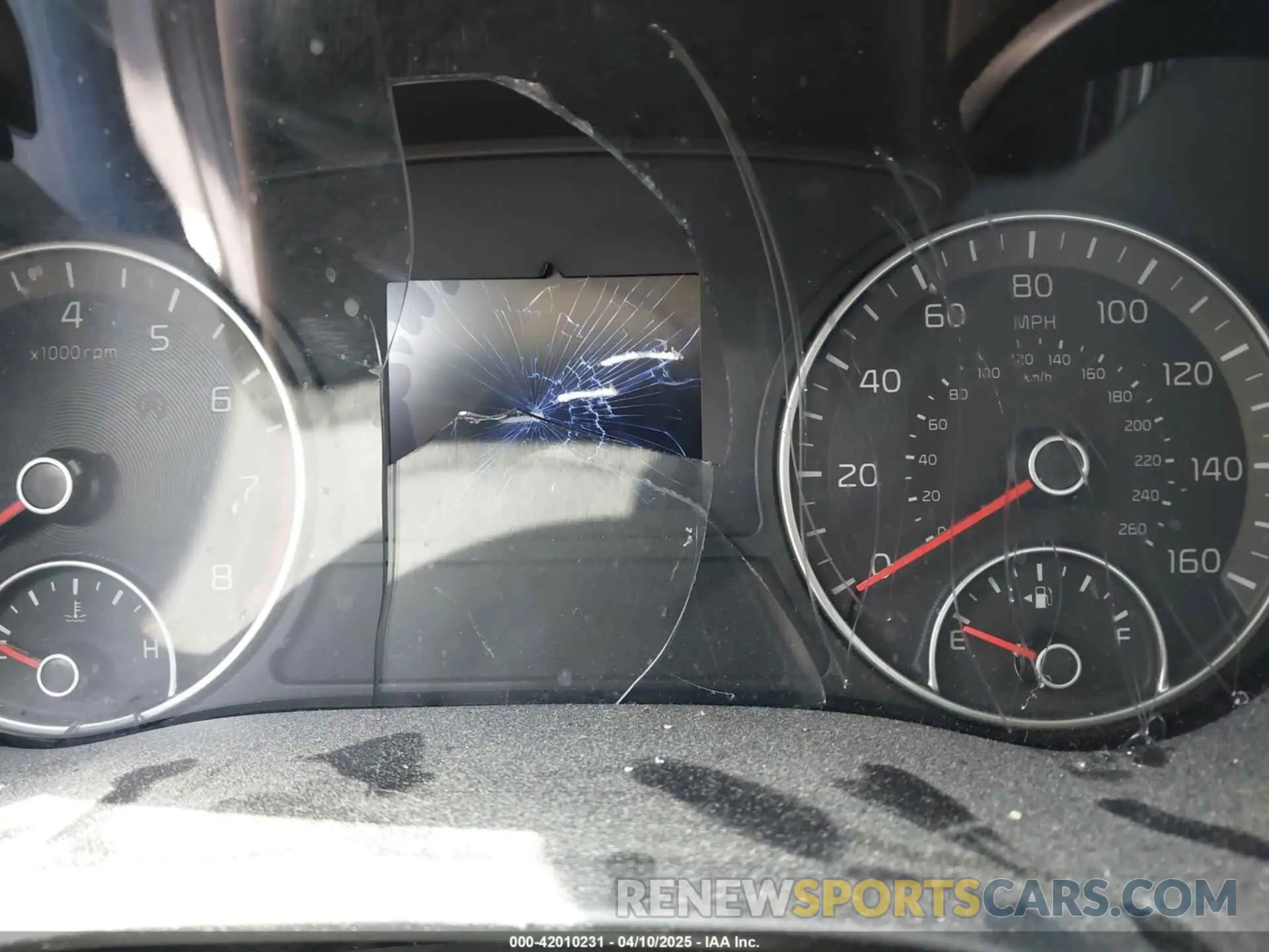 16 Photograph of a damaged car 5XXGT4L34KG327439 KIA OPTIMA 2019