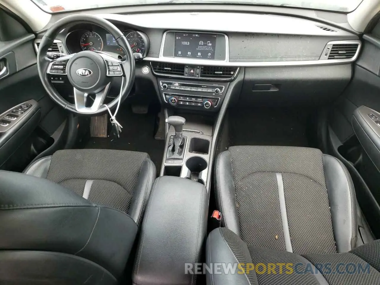 8 Photograph of a damaged car 5XXGT4L34KG328770 KIA OPTIMA 2019