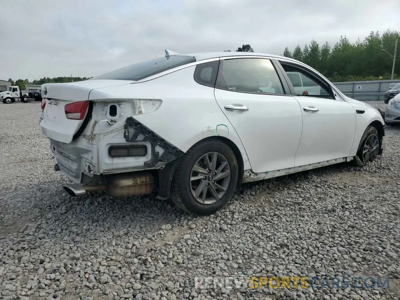3 Photograph of a damaged car 5XXGT4L34KG333080 KIA OPTIMA 2019