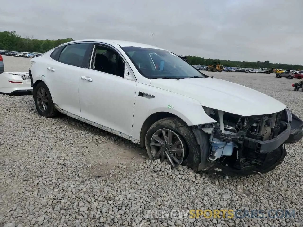 4 Photograph of a damaged car 5XXGT4L34KG333080 KIA OPTIMA 2019