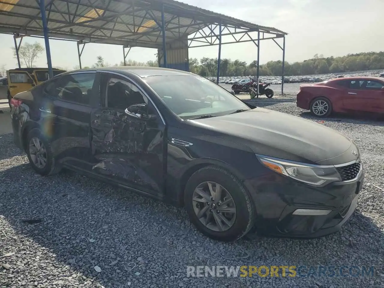 4 Photograph of a damaged car 5XXGT4L34KG341213 KIA OPTIMA 2019