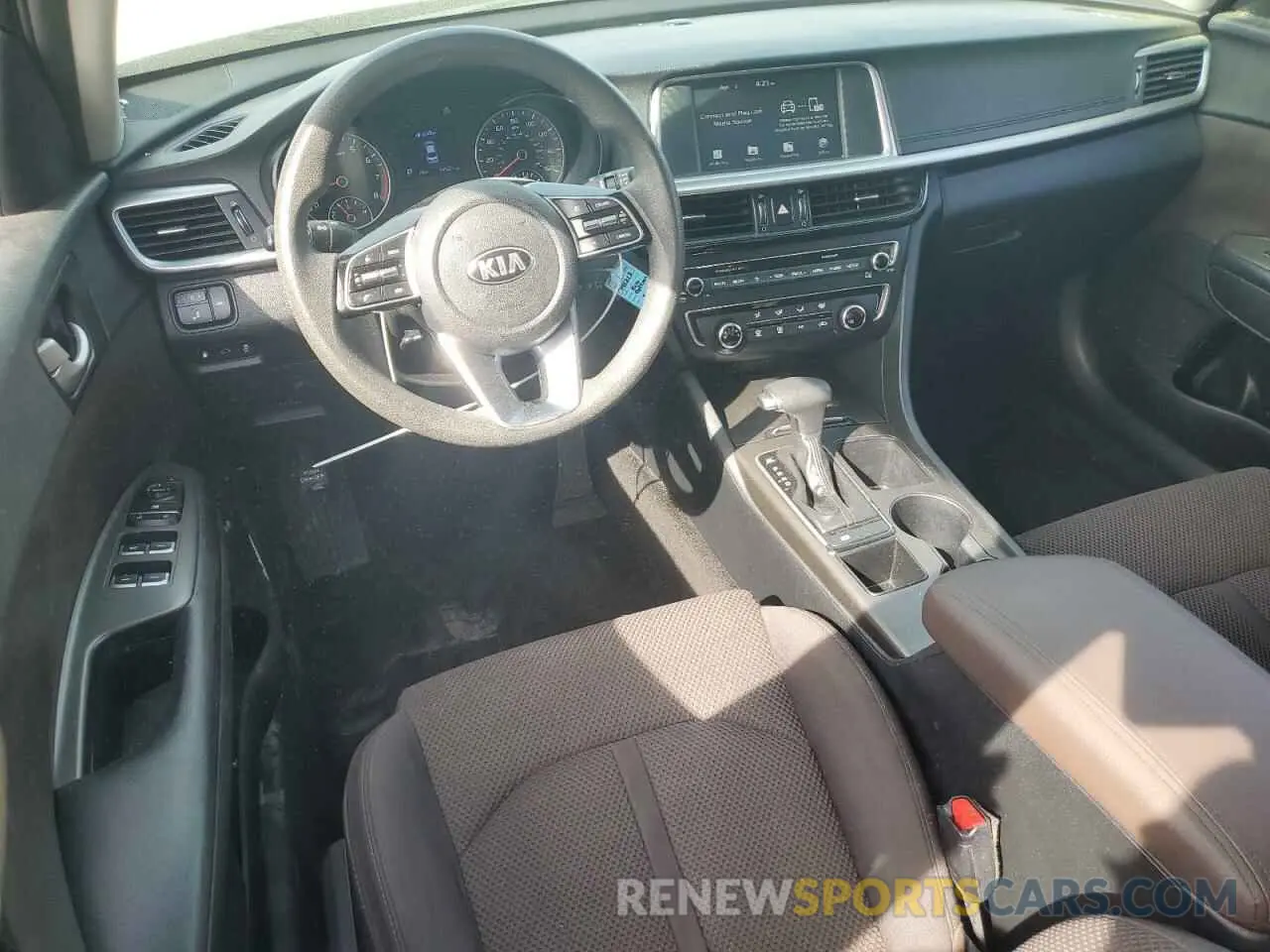 8 Photograph of a damaged car 5XXGT4L34KG341213 KIA OPTIMA 2019