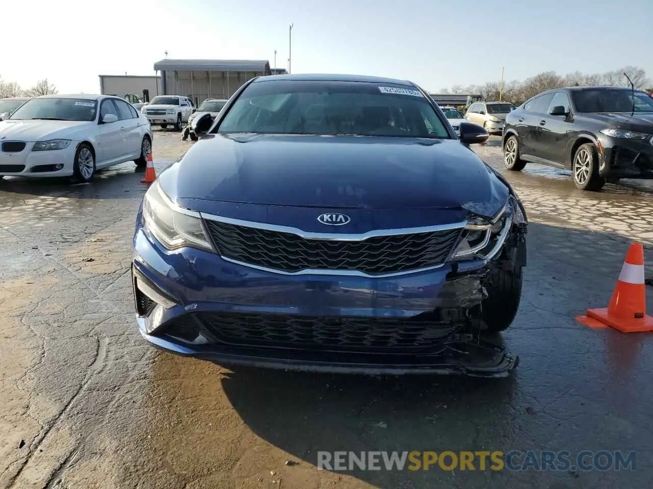5 Photograph of a damaged car 5XXGT4L34KG358920 KIA OPTIMA 2019