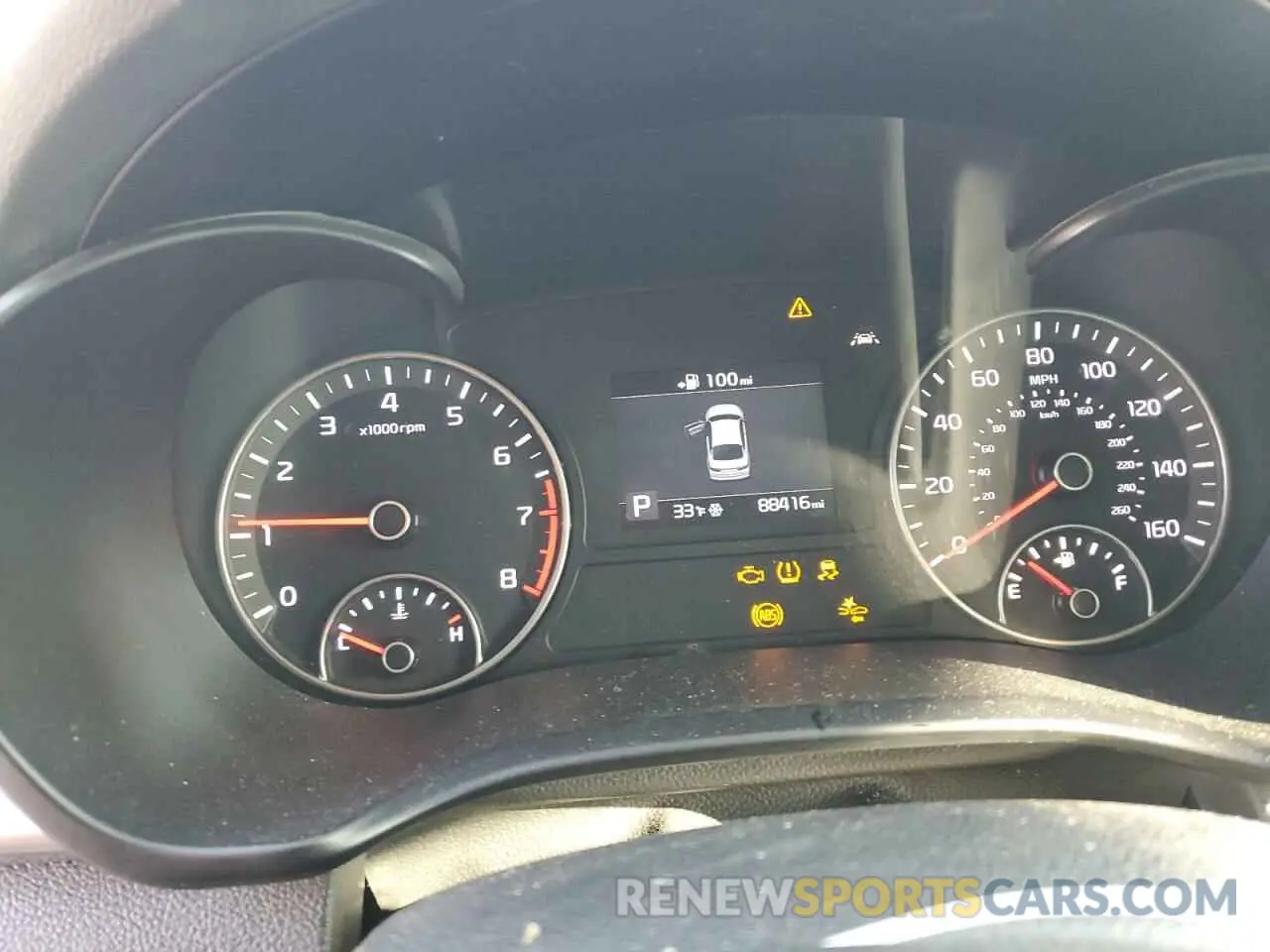 9 Photograph of a damaged car 5XXGT4L34KG358920 KIA OPTIMA 2019