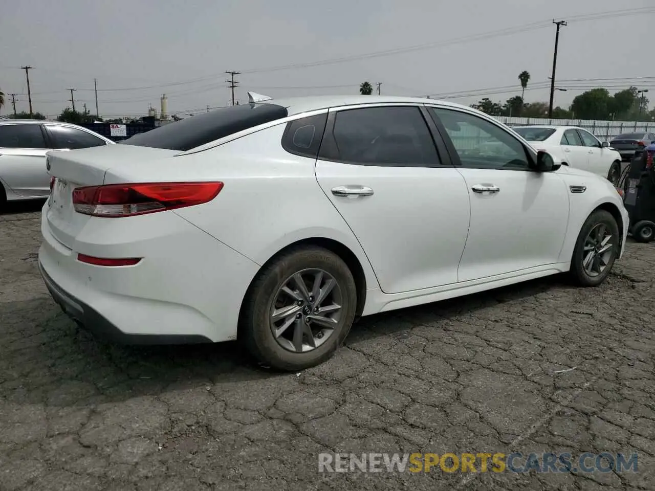 3 Photograph of a damaged car 5XXGT4L34KG359520 KIA OPTIMA 2019
