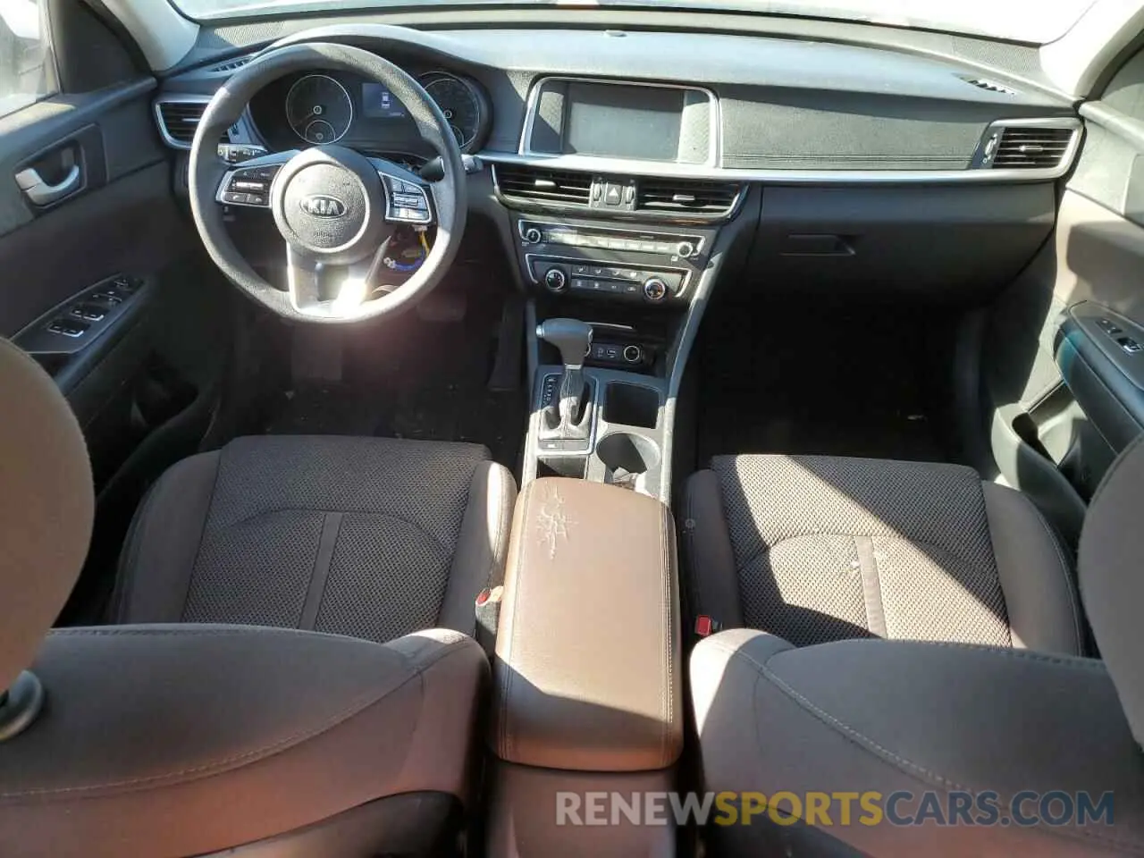 8 Photograph of a damaged car 5XXGT4L34KG363907 KIA OPTIMA 2019