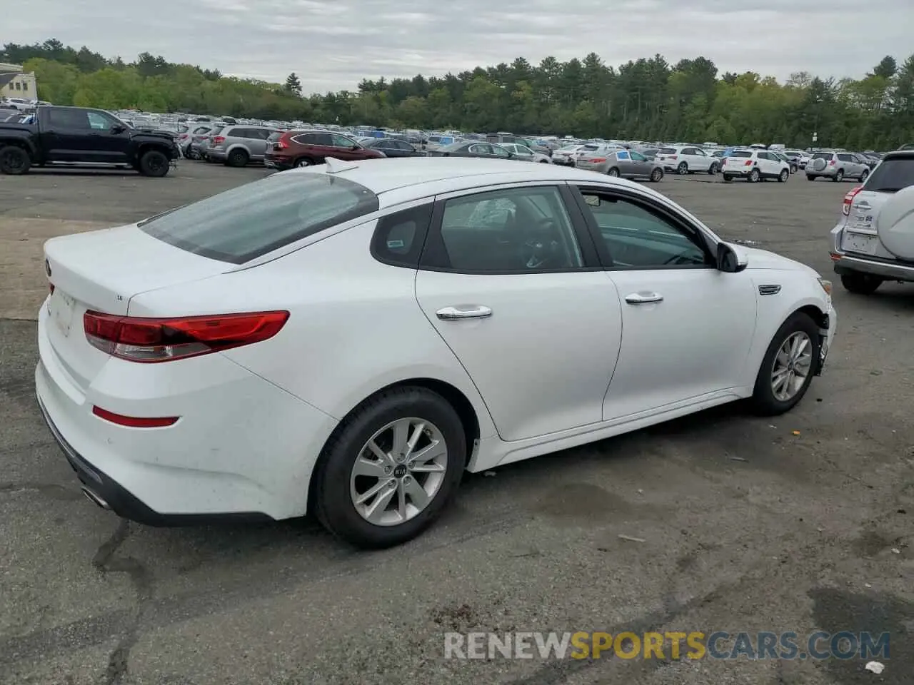 3 Photograph of a damaged car 5XXGT4L35KG278705 KIA OPTIMA 2019