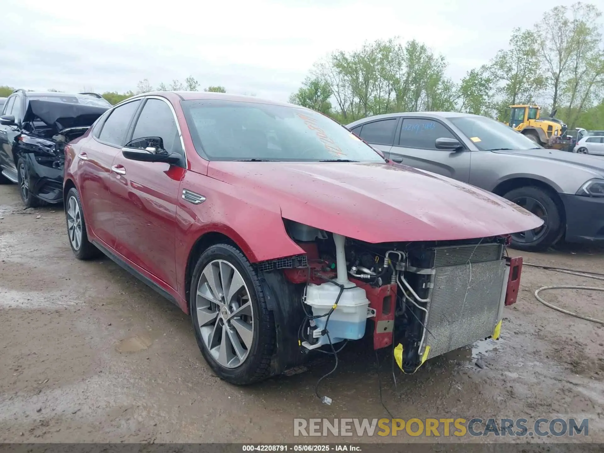 1 Photograph of a damaged car 5XXGT4L35KG281992 KIA OPTIMA 2019