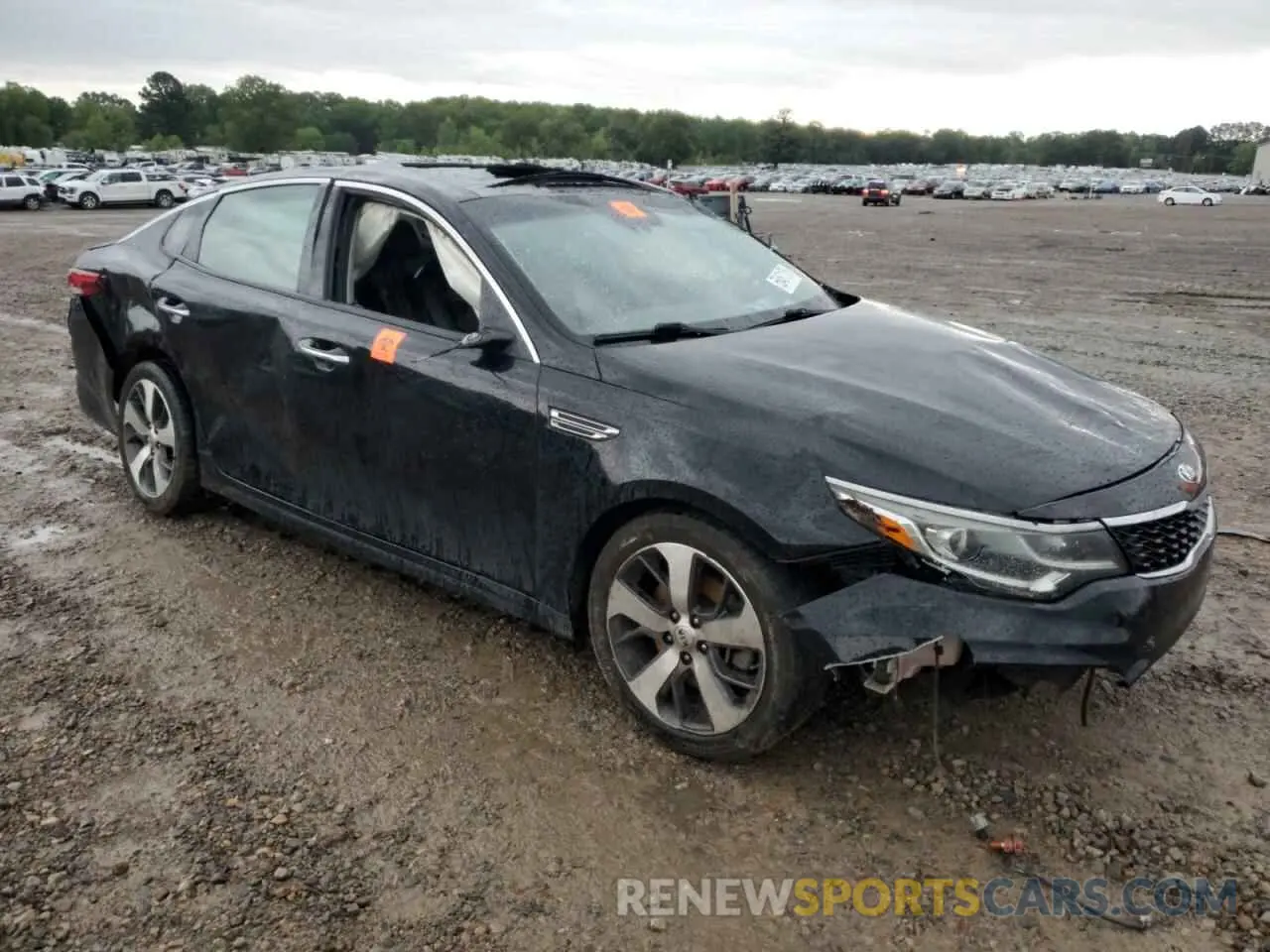 4 Photograph of a damaged car 5XXGT4L35KG286979 KIA OPTIMA 2019