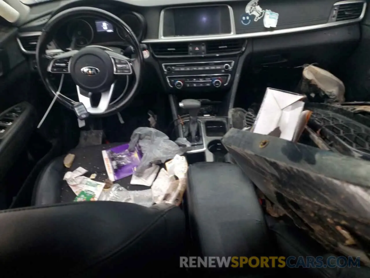 8 Photograph of a damaged car 5XXGT4L35KG286979 KIA OPTIMA 2019