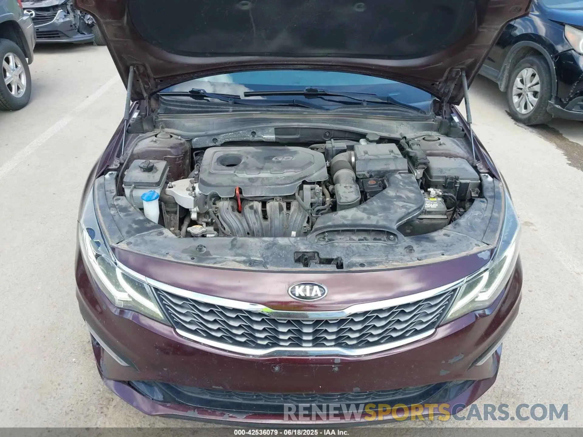 10 Photograph of a damaged car 5XXGT4L35KG287548 KIA OPTIMA 2019